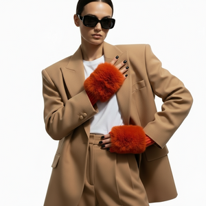 GAYNOR , CASHMERE MIX GLOVES , ORANGE