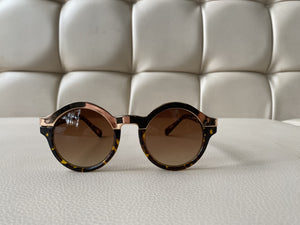 Trinda’s Sunglasses, Turtle & Gold